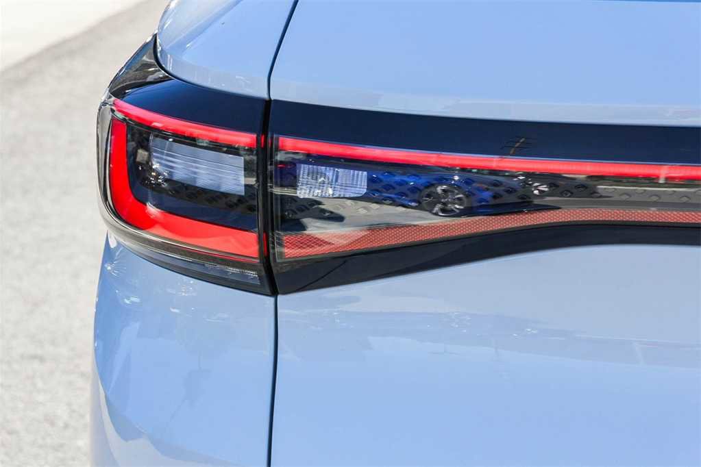 Used 2022 Volkswagen ID.4 Pro S image 11