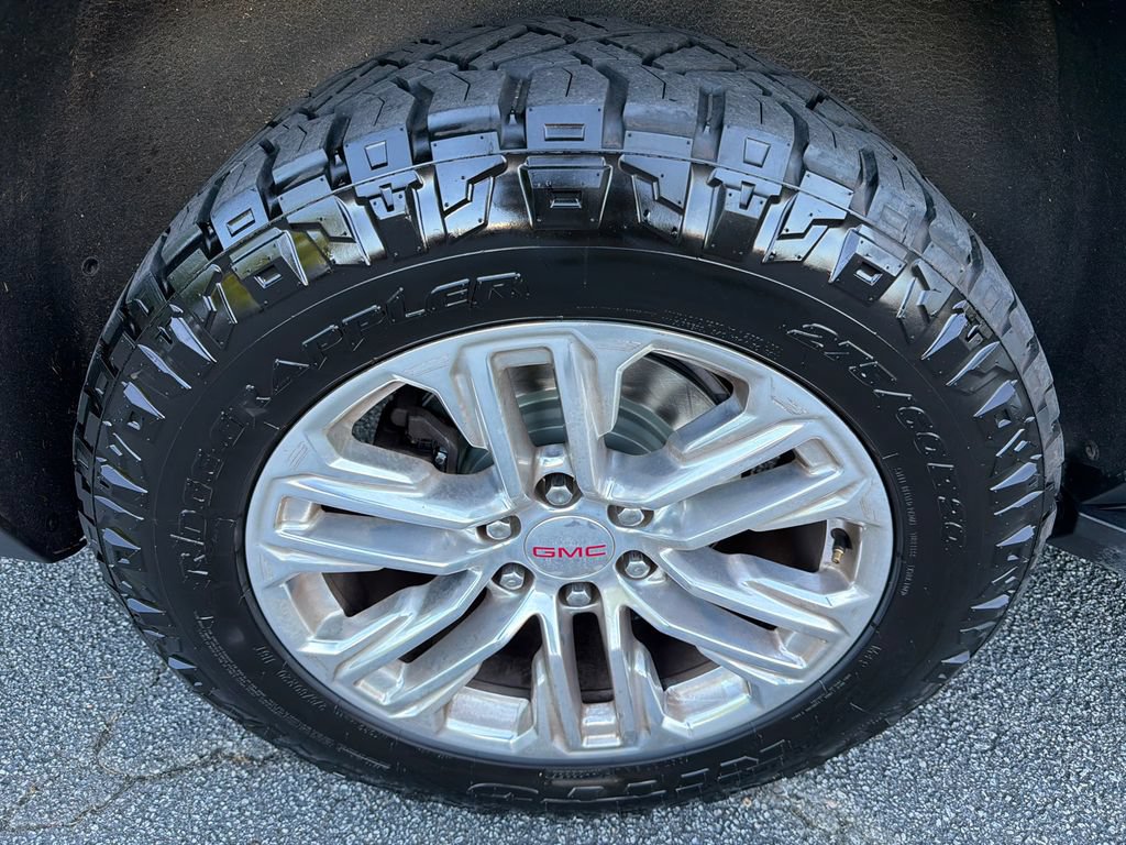 Used 2021 GMC Yukon SLT RWD image 17