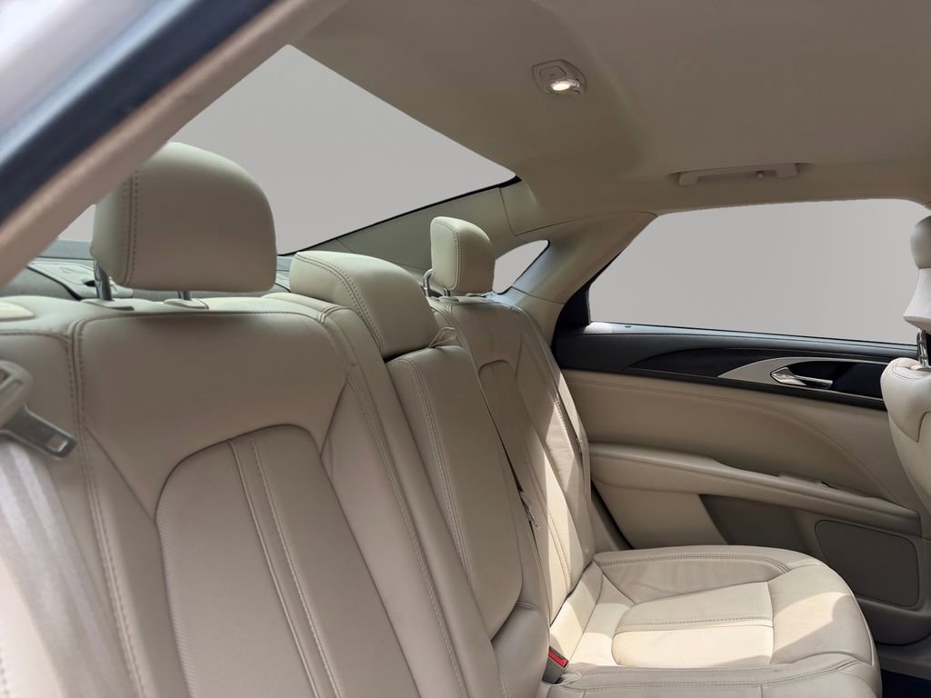 Used 2017 Lincoln MKZ Reserve image 17