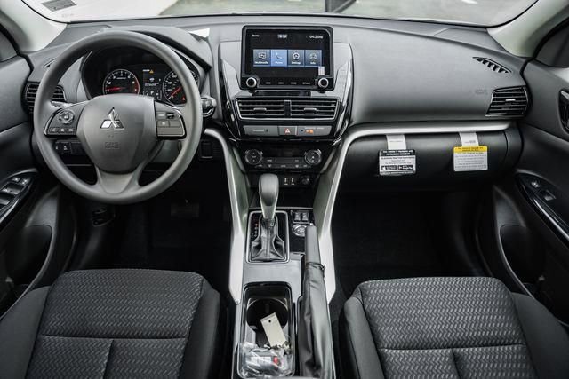 New 2026 Mitsubishi Eclipse Cross LE image 18