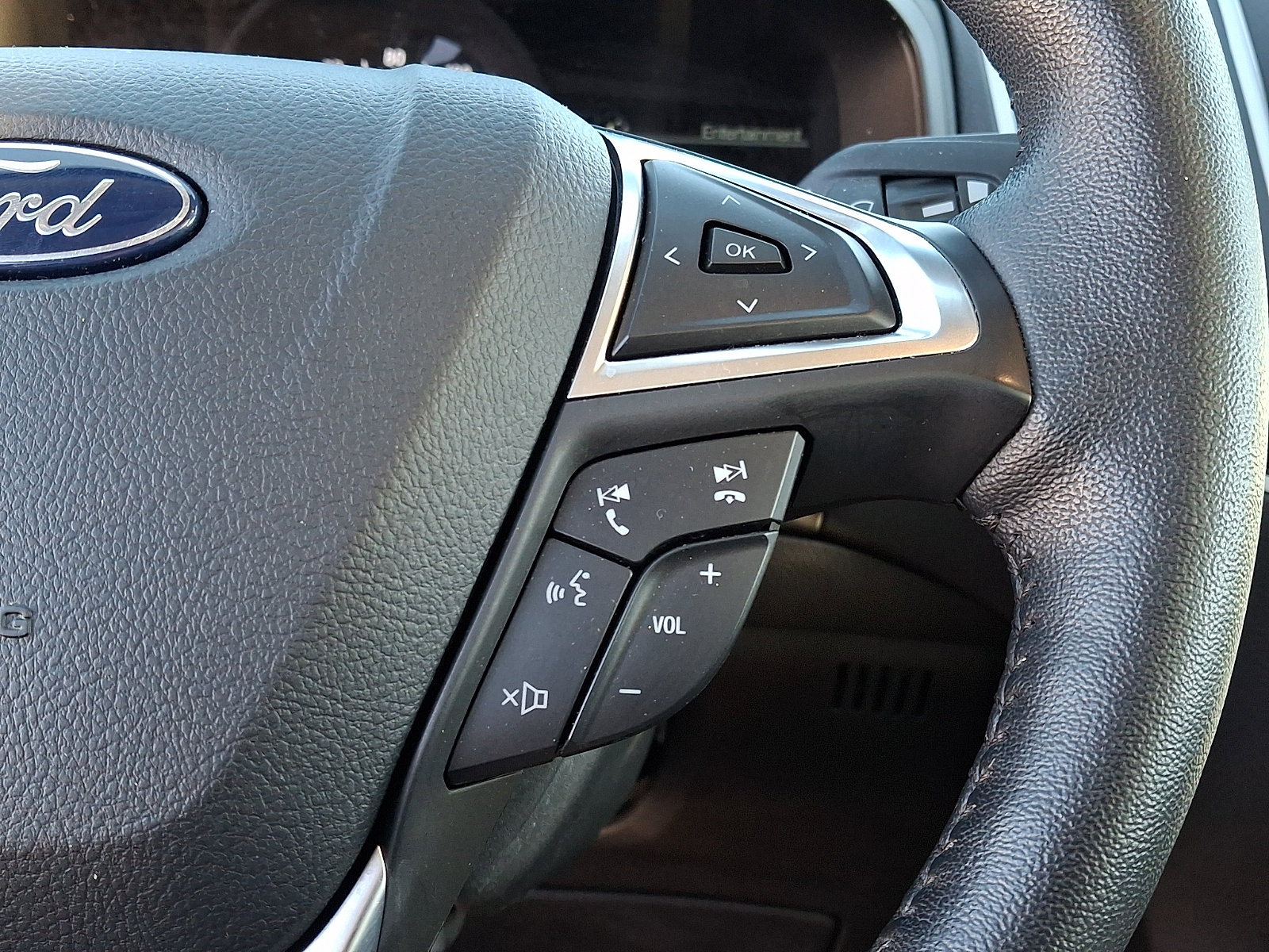 Certified 2024 Ford Edge SEL w/ Convenience Package AWD/4WD image 25
