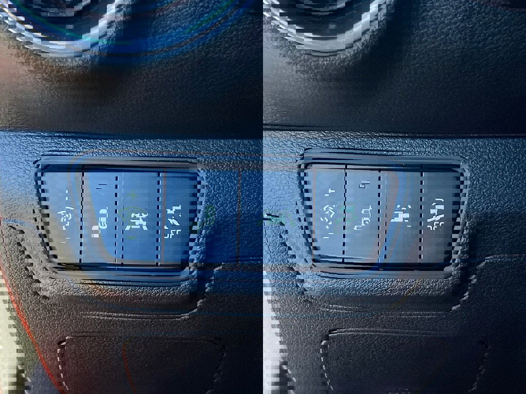 Used 2021 Kia Forte GT-Line w/ GT-Line Premium Package image 18