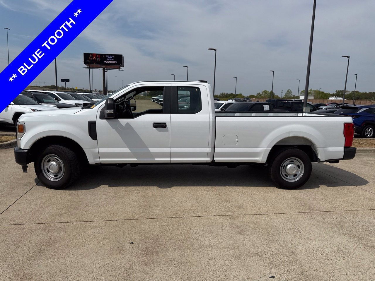 Used 2022 Ford F250 XL w/ Power Equipment Group RWD image 3