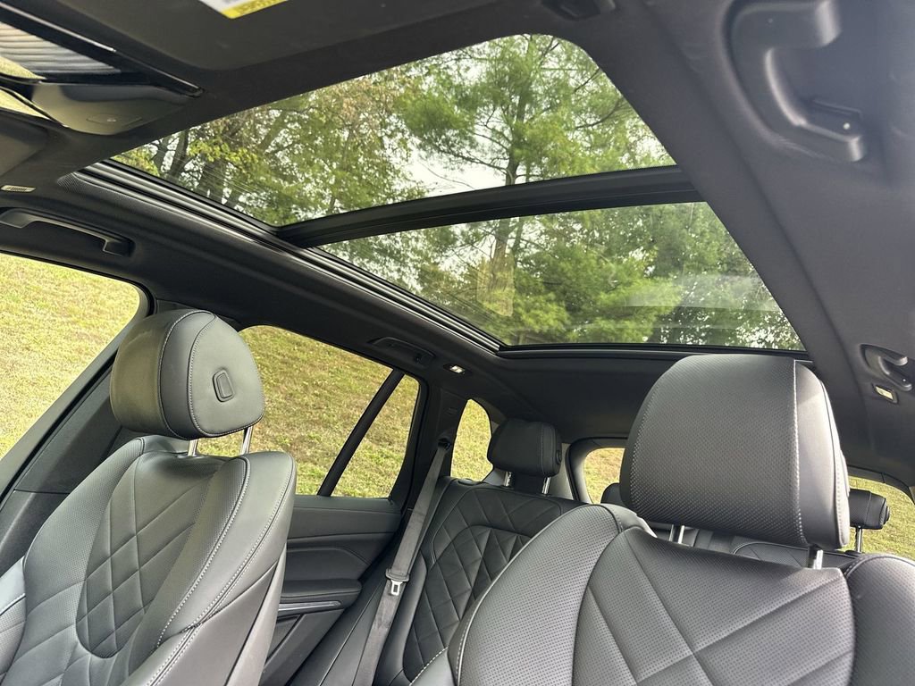 Used 2023 BMW X5 xDrive40i w/ Premium Package image 29