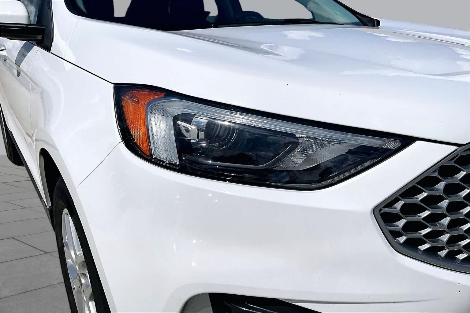 Used 2023 Ford Edge SEL AWD/4WD image 26