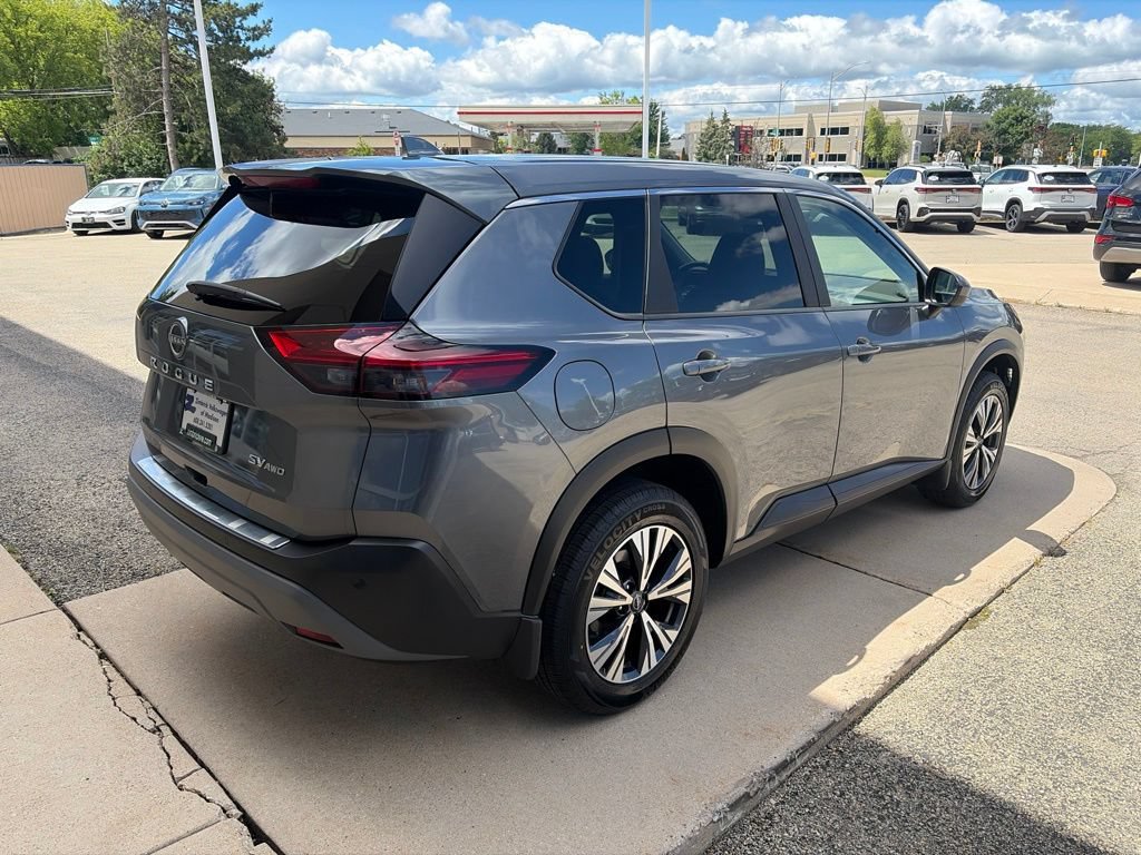 Used 2023 Nissan Rogue SV AWD/4WD image 8