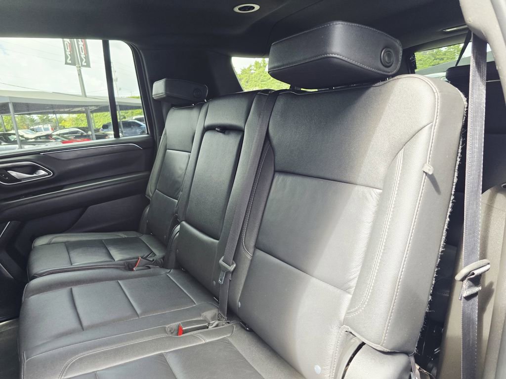 Used 2023 Chevrolet Suburban LT image 11