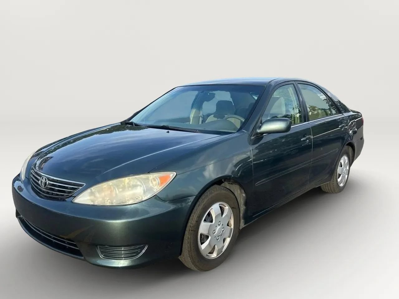 Used 2005 Toyota Camry LE