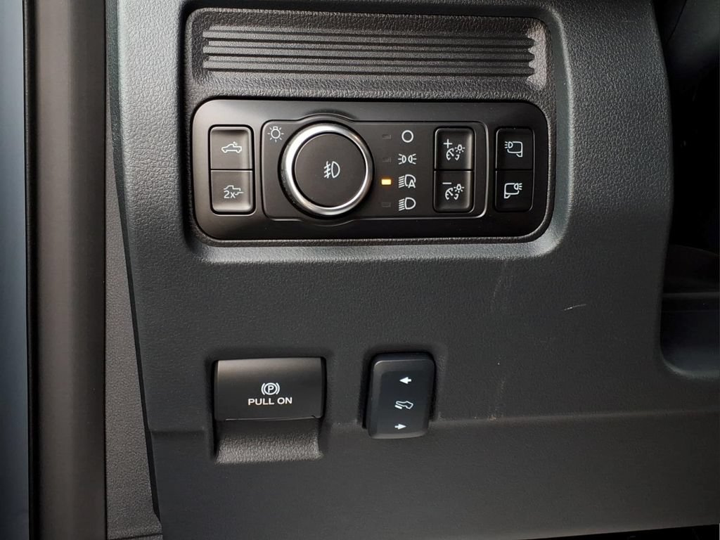New 2026 Ford F250 Lariat w/ Black Appearance Package AWD/4WD image 23