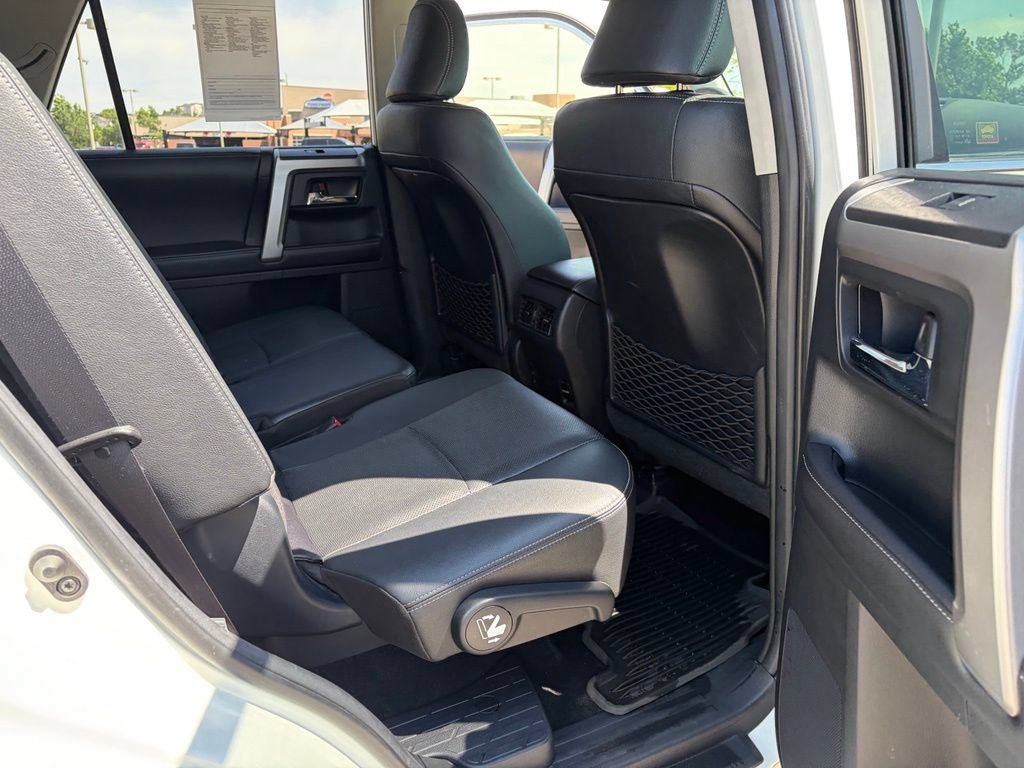 Used 2018 Toyota 4Runner Limited AWD/4WD image 21