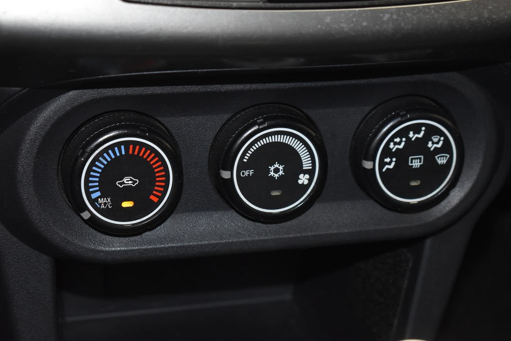 Used 2012 Mitsubishi Lancer ES FWD image 16