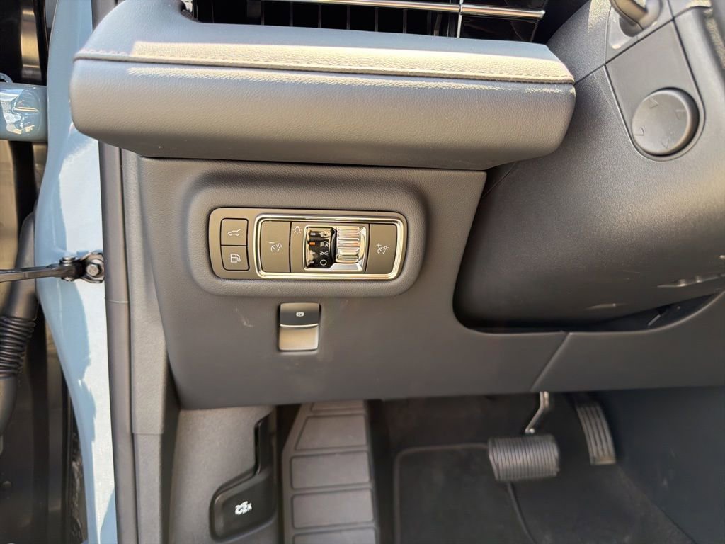 New 2026 Lincoln Nautilus Premier w/ Equipment Group 102A AWD/4WD image 28