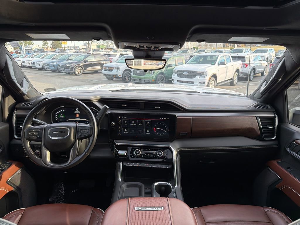 Used 2024 GMC Sierra 3500 Denali Ultimate image 24