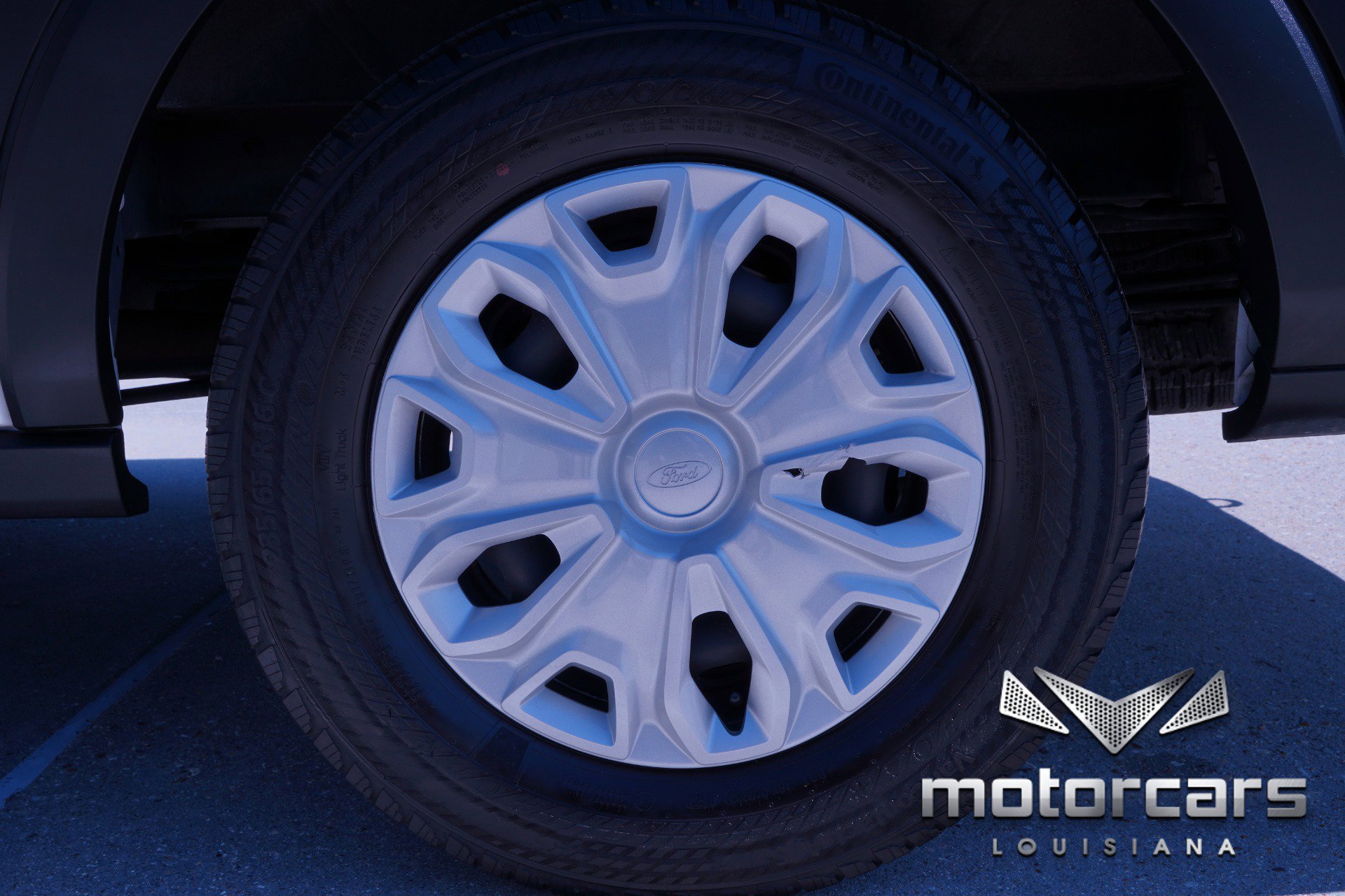 Used 2023 Ford Transit 350 XLT image 19