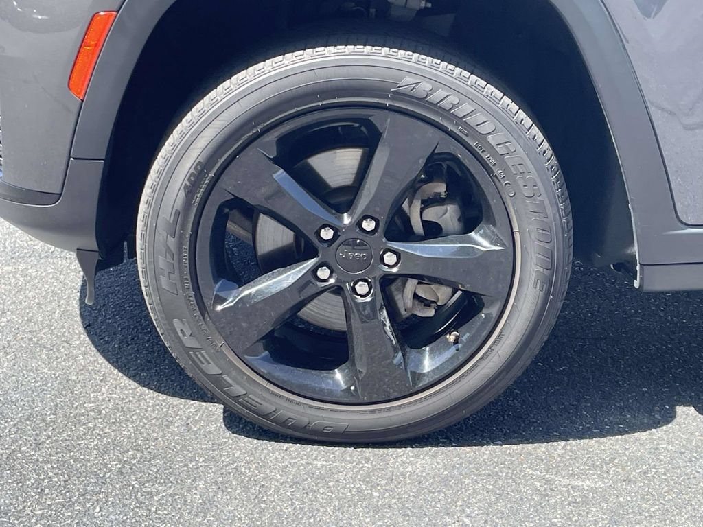 Certified 2023 Jeep Grand Cherokee L Laredo AWD/4WD image 10