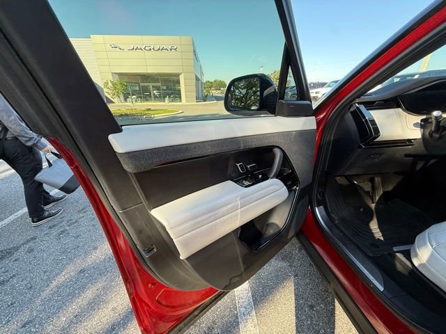 Used 2023 Land Rover Range Rover Sport SE AWD/4WD image 10