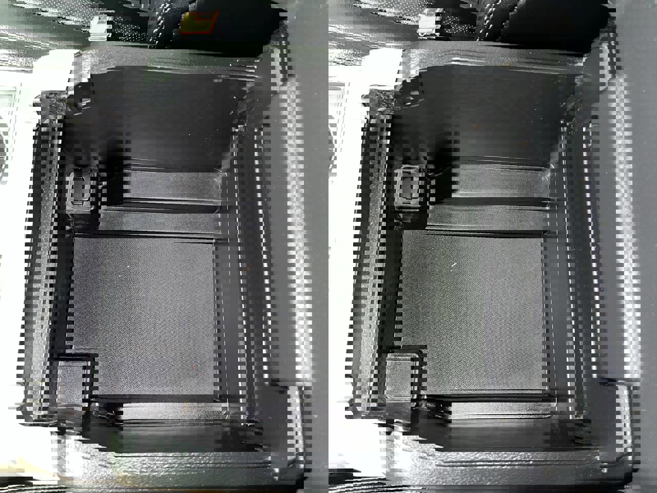 Used 2017 Ford F250 Lariat w/ Chrome Package image 27