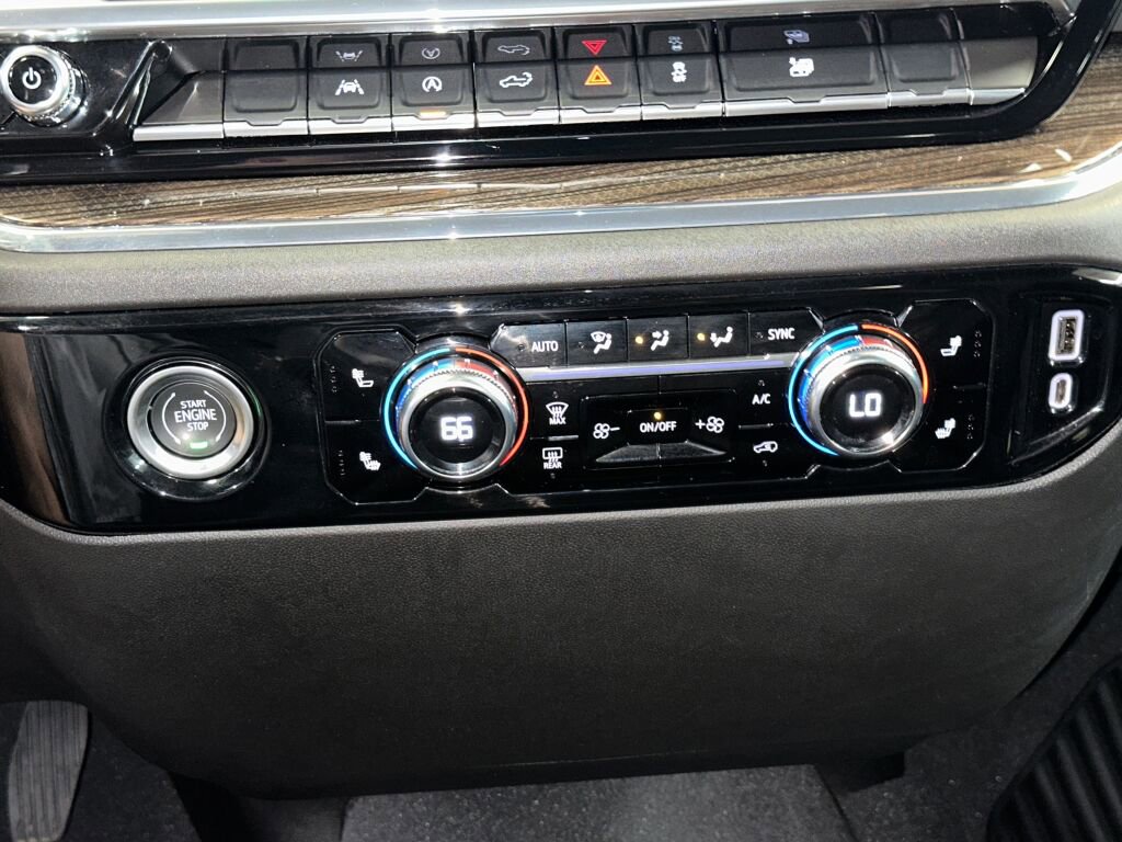 Used 2023 GMC Sierra 1500 Elevation image 13