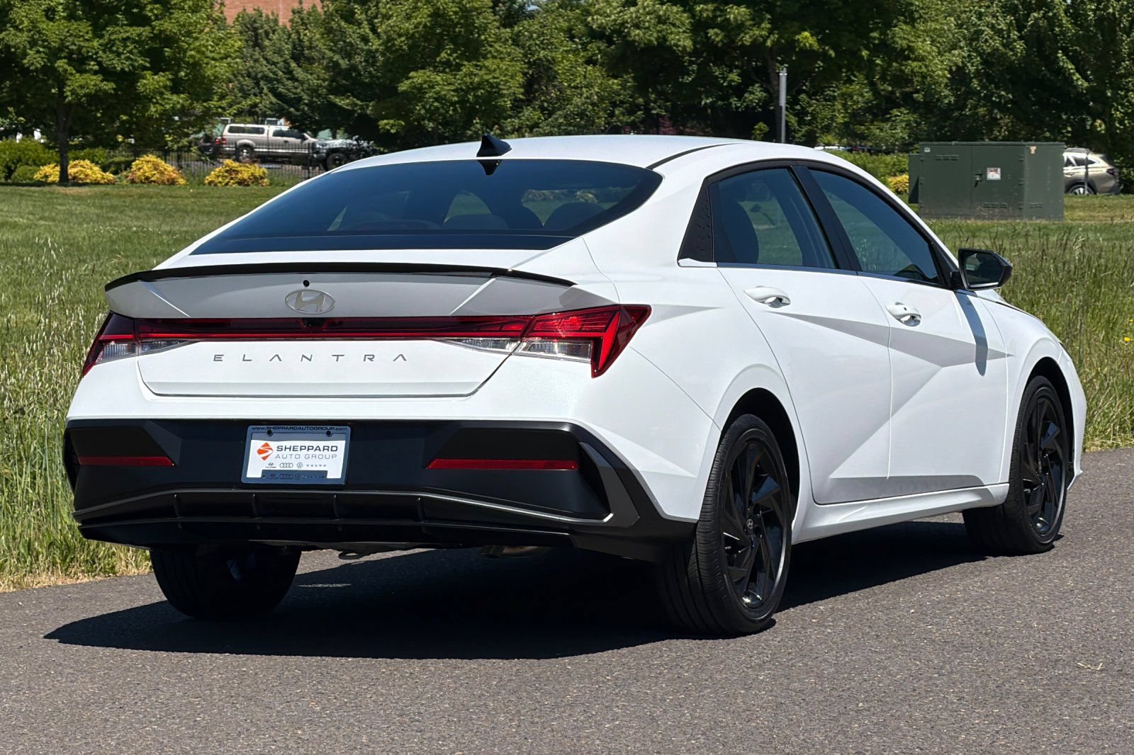 New 2026 Hyundai Elantra SEL Sport Premium FWD image 3