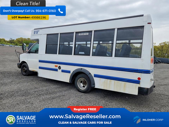 Used 2009 GMC Savana 3500 RWD image 3