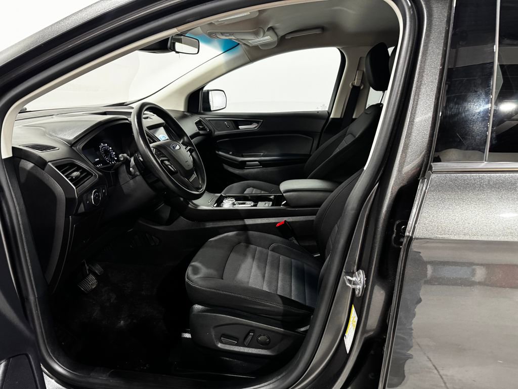 Used 2020 Ford Edge SE AWD/4WD image 13