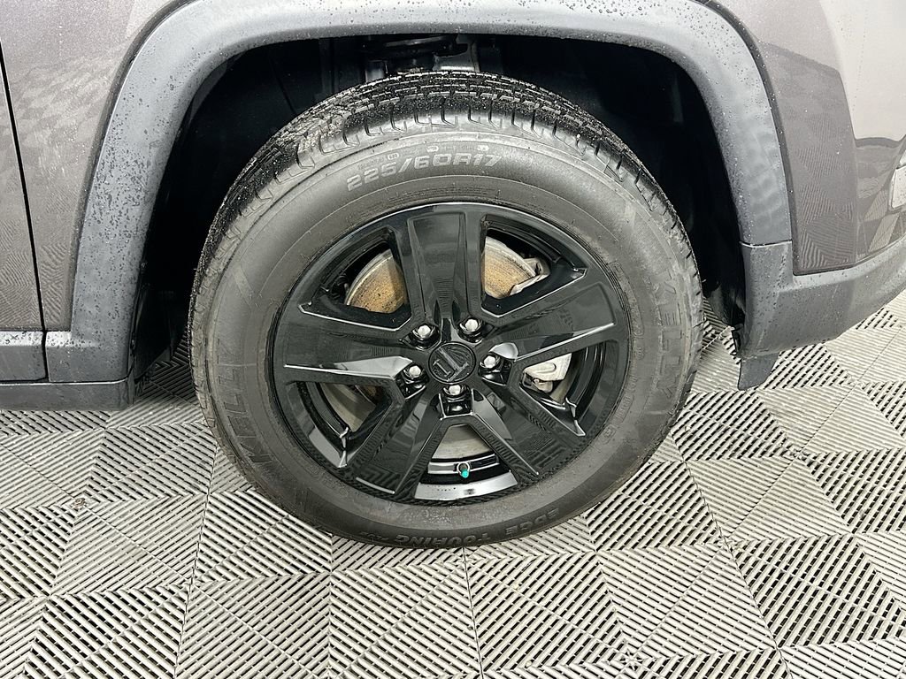 Certified 2022 Jeep Compass Latitude w/ Convenience Group image 41