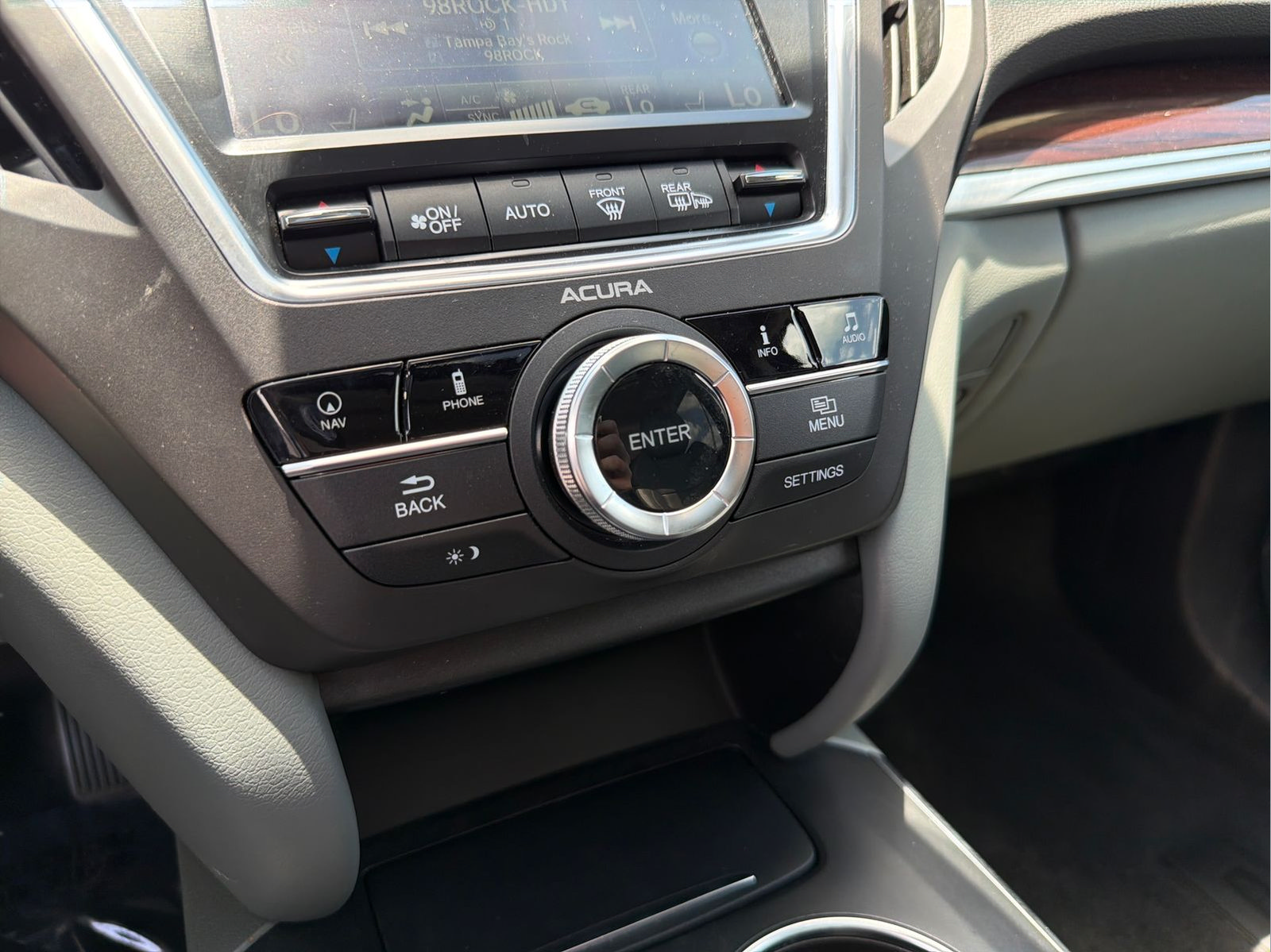 Used 2016 Acura MDX SH-AWD w/ Technology Package image 21