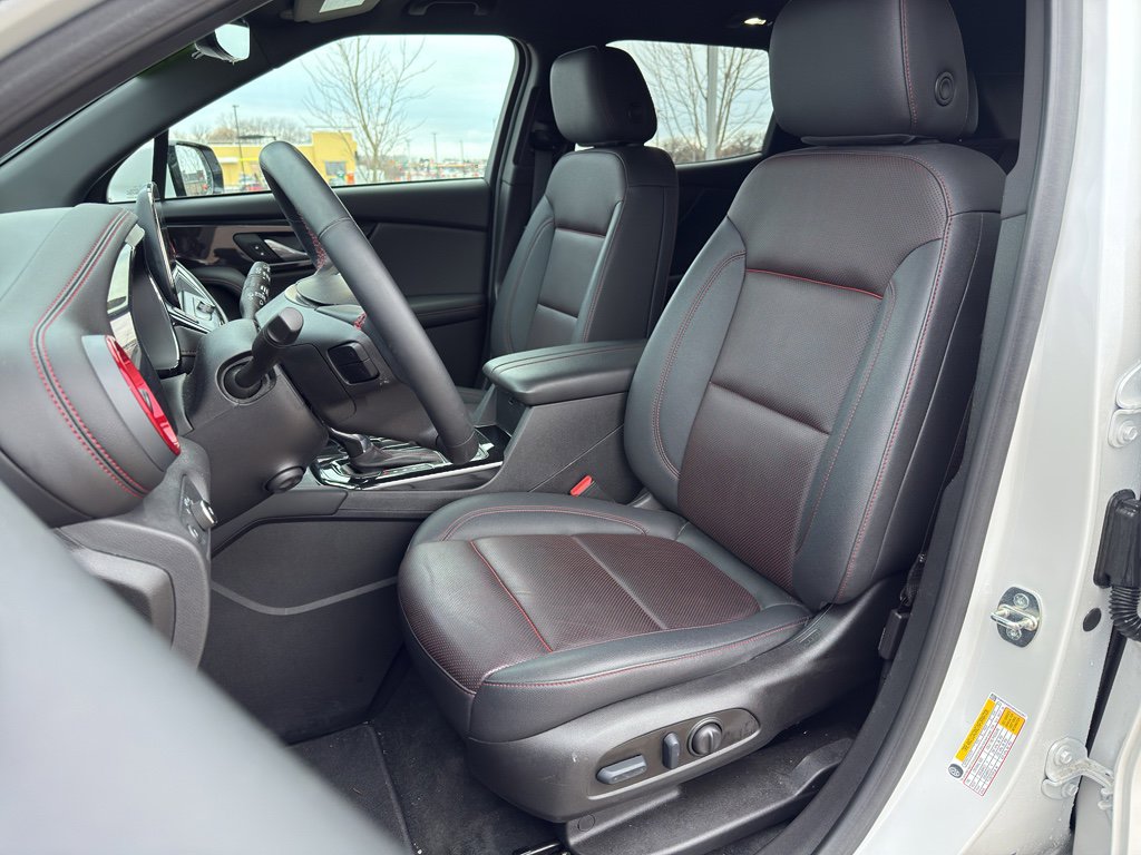 Certified 2023 Chevrolet Blazer RS w/ Driver Confidence II Package image 16