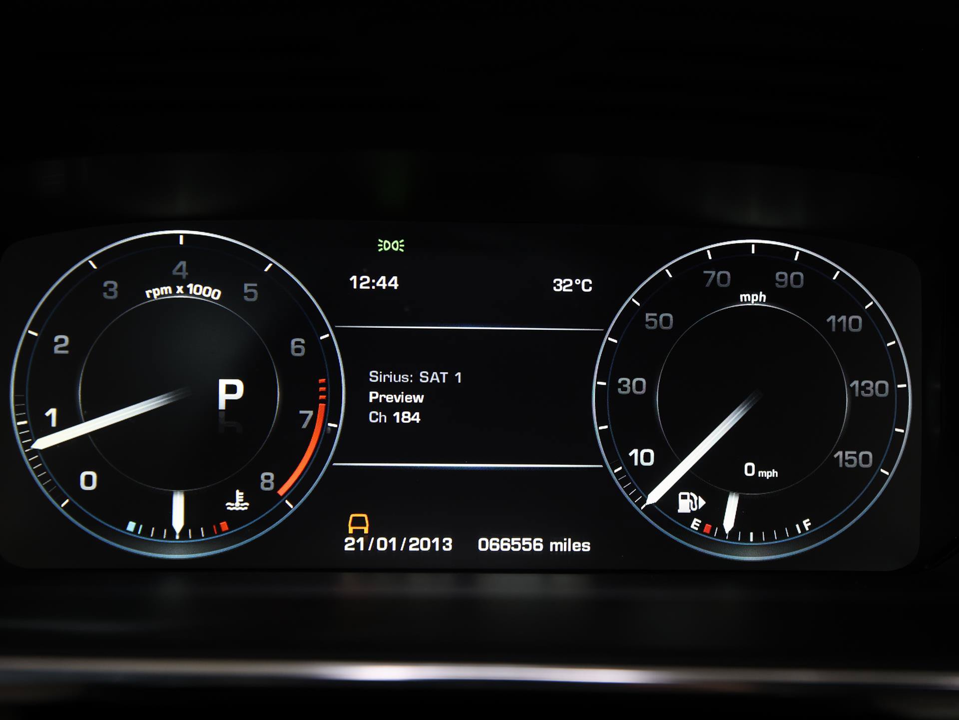 Used 2016 Land Rover Range Rover HSE AWD/4WD image 18