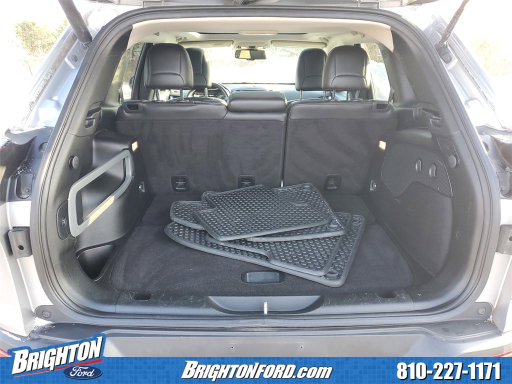 Used 2017 Jeep Cherokee Trailhawk image 7