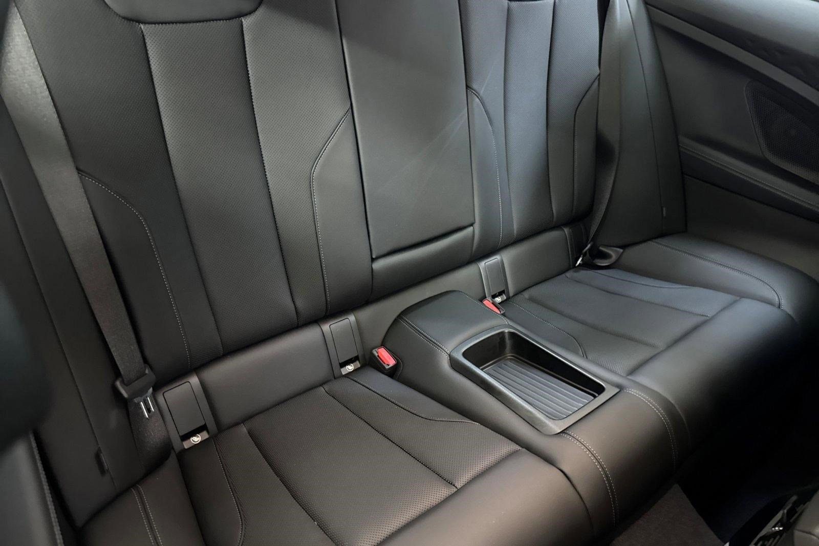 Used 2025 BMW 230i Coupe w/ Premium Package image 30