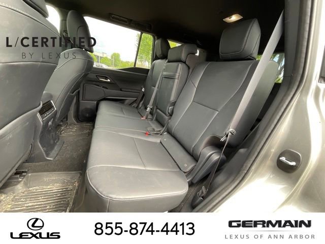 Used 2025 Lexus GX 550 w/ Accessory Package (2T) AWD/4WD image 13