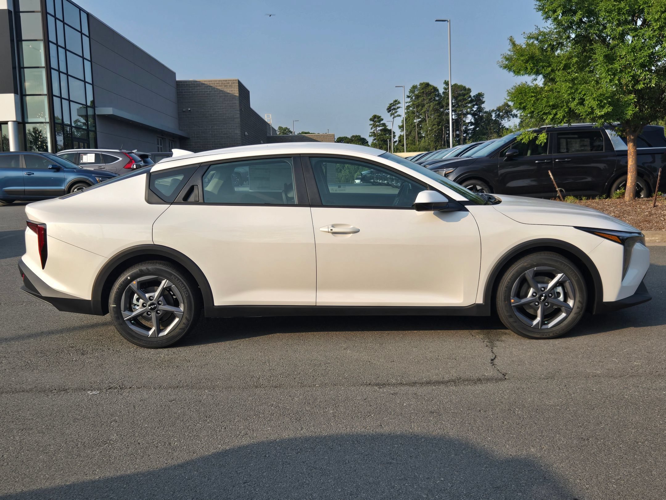 New 2026 Kia K4 FWD image 8