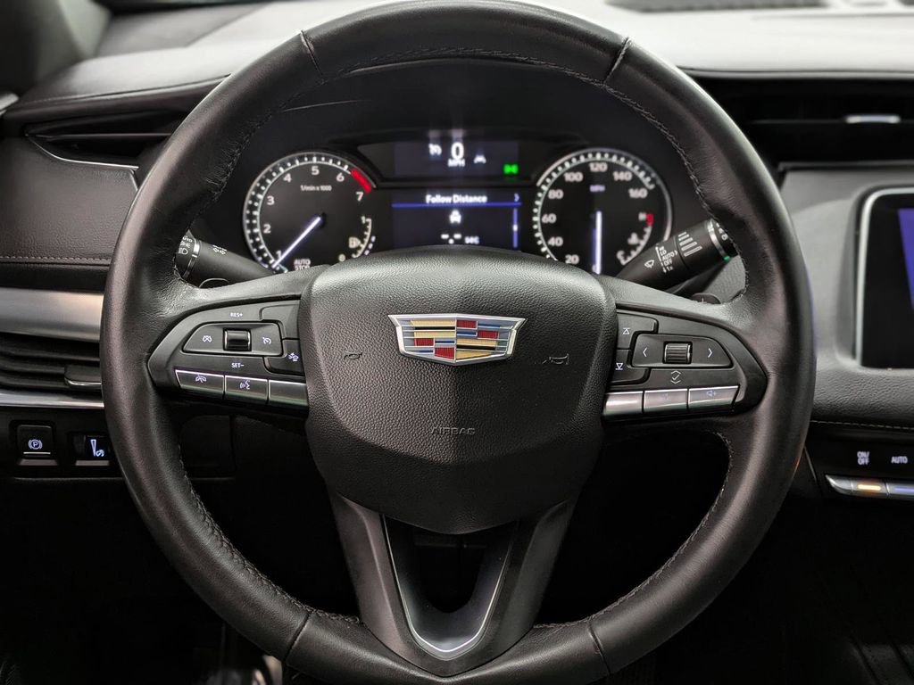 Used 2023 Cadillac XT4 Premium Luxury image 23