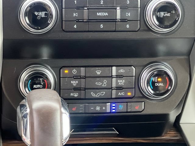 Used 2019 Ford F150 Lariat w/ Equipment Group 502A Luxury RWD image 29