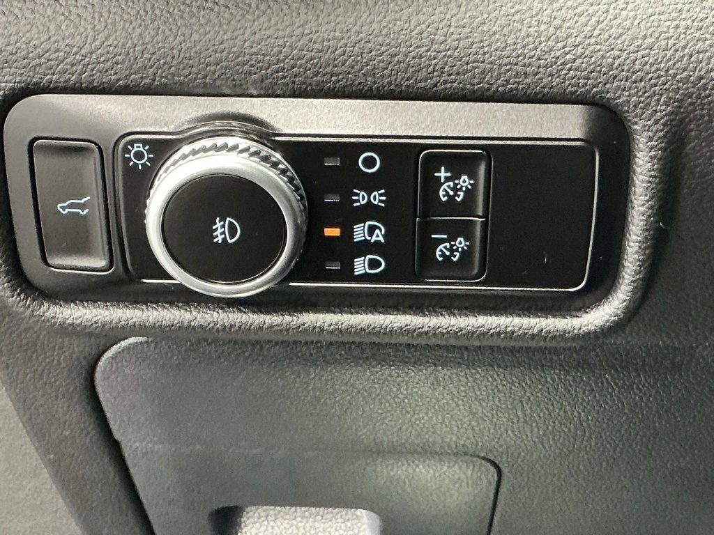 Used 2023 Ford Explorer ST-Line image 26
