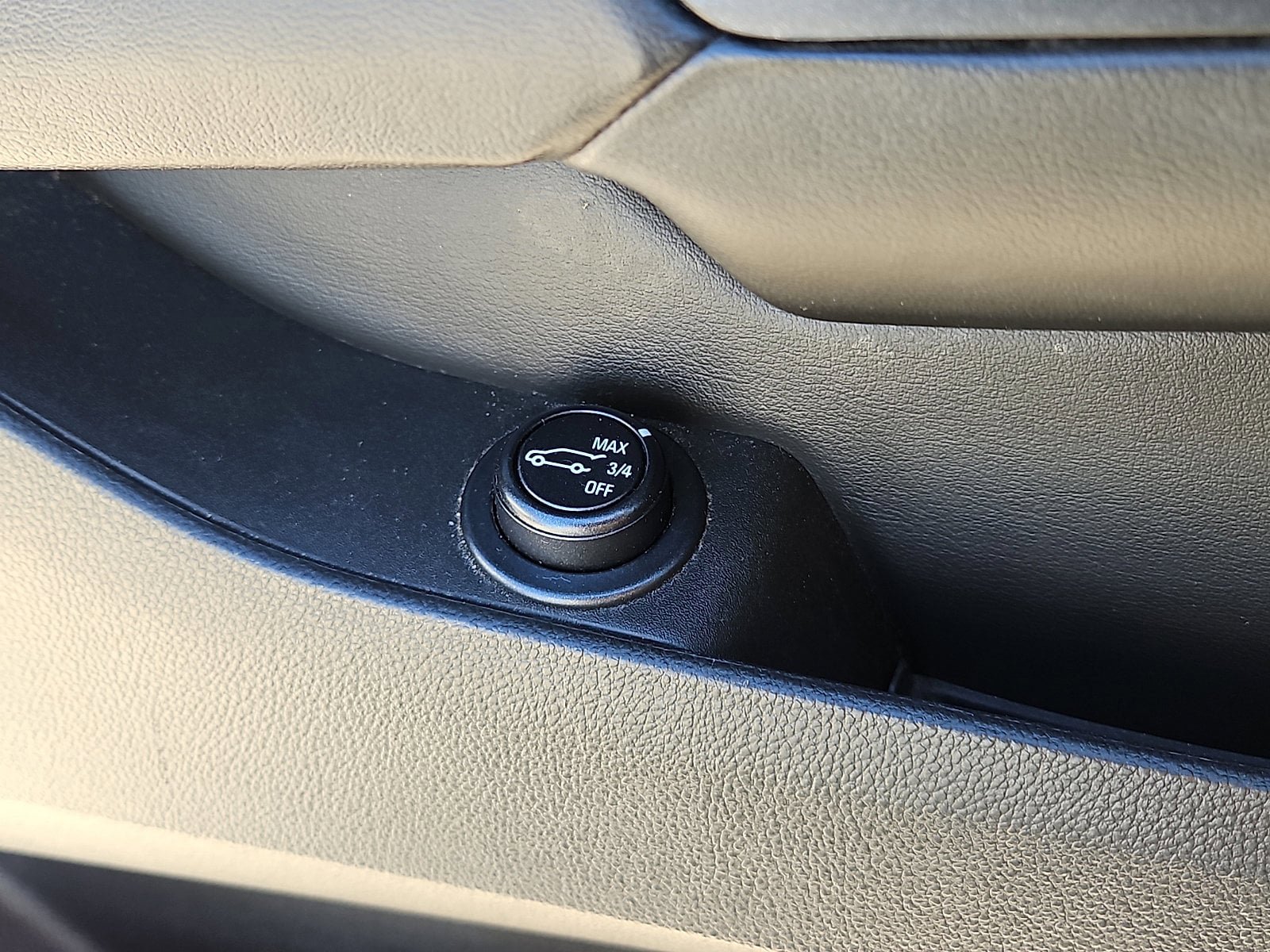 Used 2015 Cadillac SRX Luxury image 19