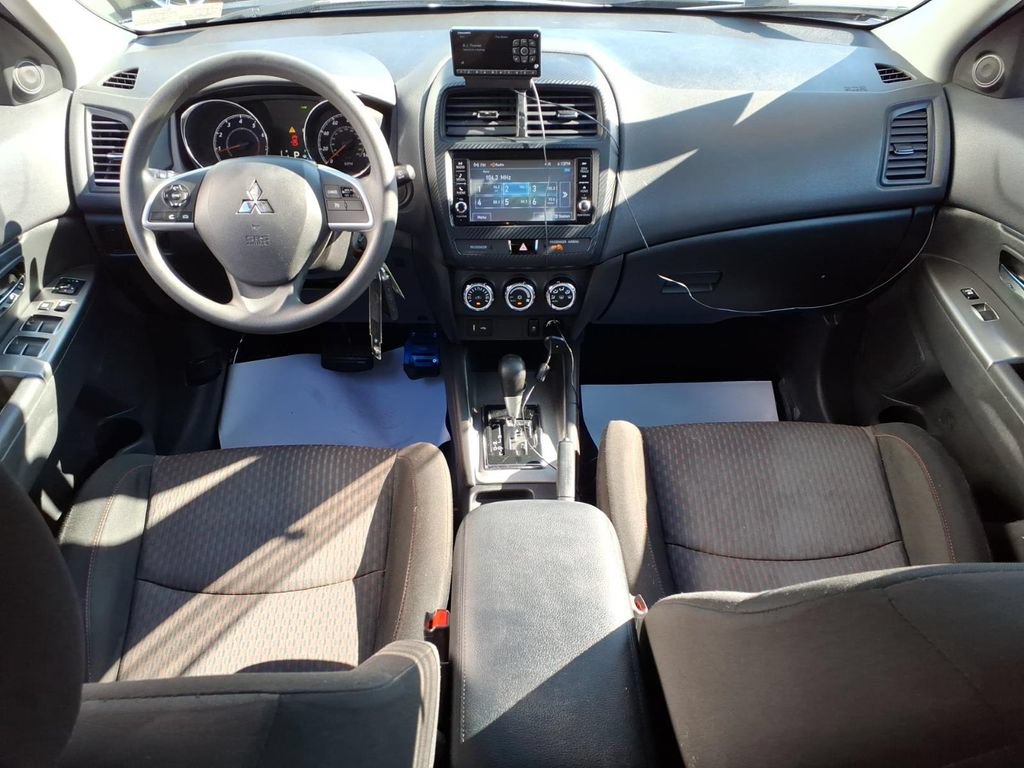 Used 2018 Mitsubishi Outlander Sport ES AWD/4WD image 8