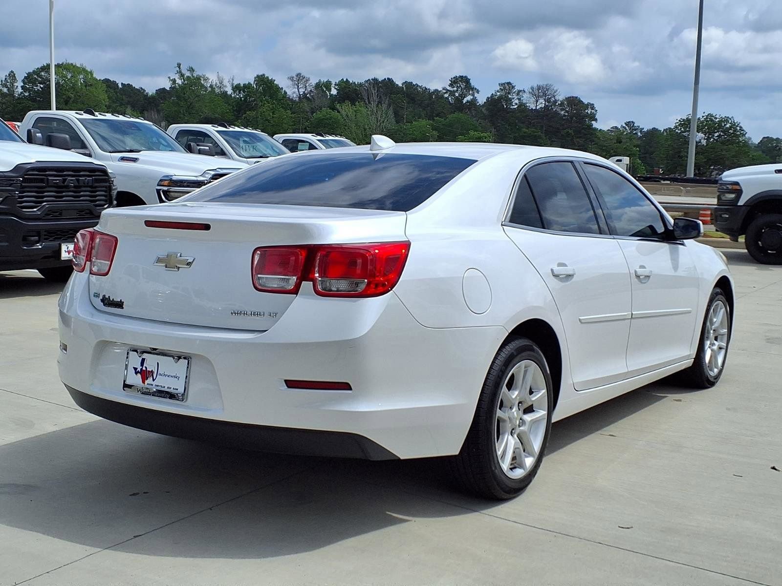 Used 2015 Chevrolet Malibu LT FWD image 6