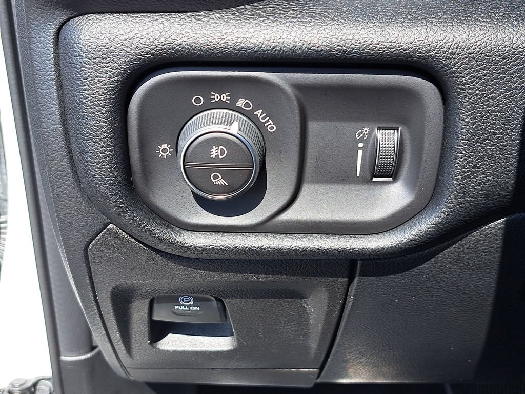 Used 2022 RAM 1500 Rebel AWD/4WD image 26