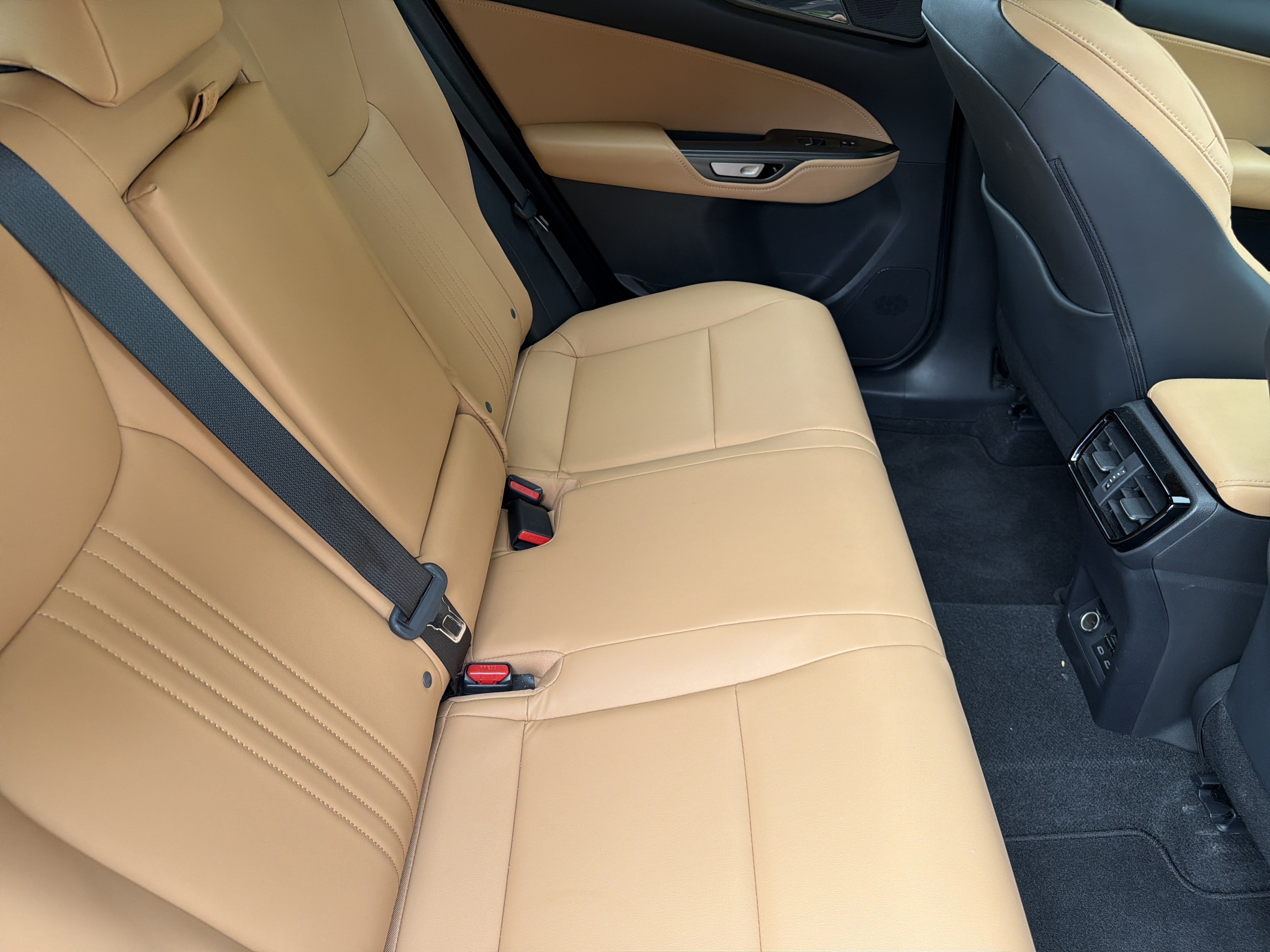 Certified 2025 Lexus NX 350 AWD w/ Premium Package image 36