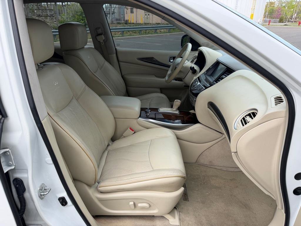 Used 2014 INFINITI QX60 AWD w/ Premium Plus Package image 11
