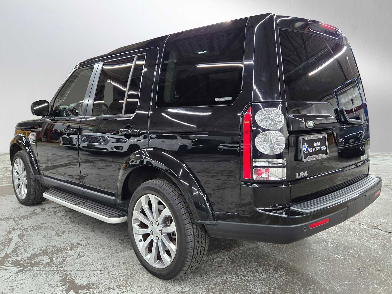 Used 2016 Land Rover LR4 HSE LUX AWD/4WD image 5