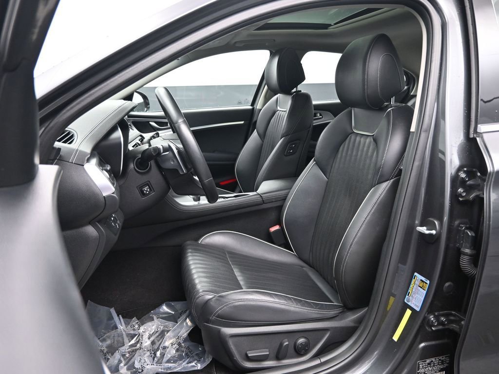 Used 2020 Genesis G70 2.0T w/ Elite Package image 28