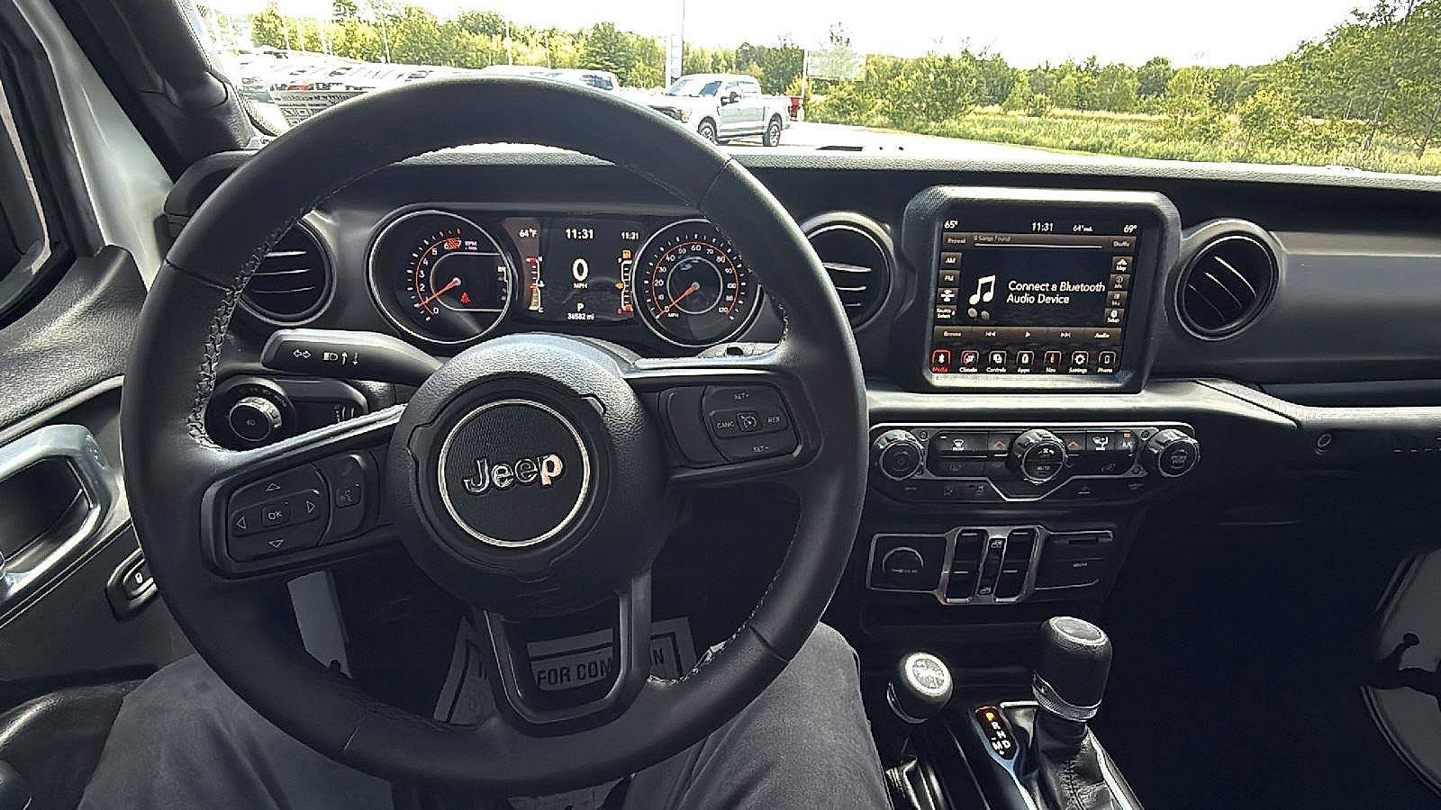 Used 2023 Jeep Wrangler Unlimited Sport AWD/4WD image 28