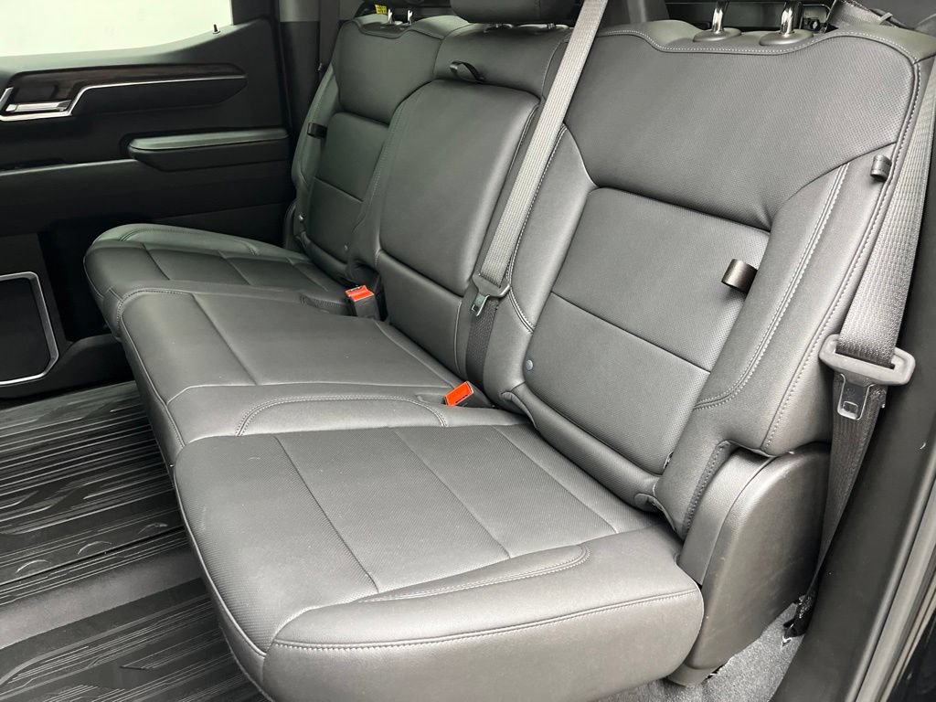 New 2026 GMC Sierra 1500 SLT w/ SLT Premium Plus Package AWD/4WD image 5