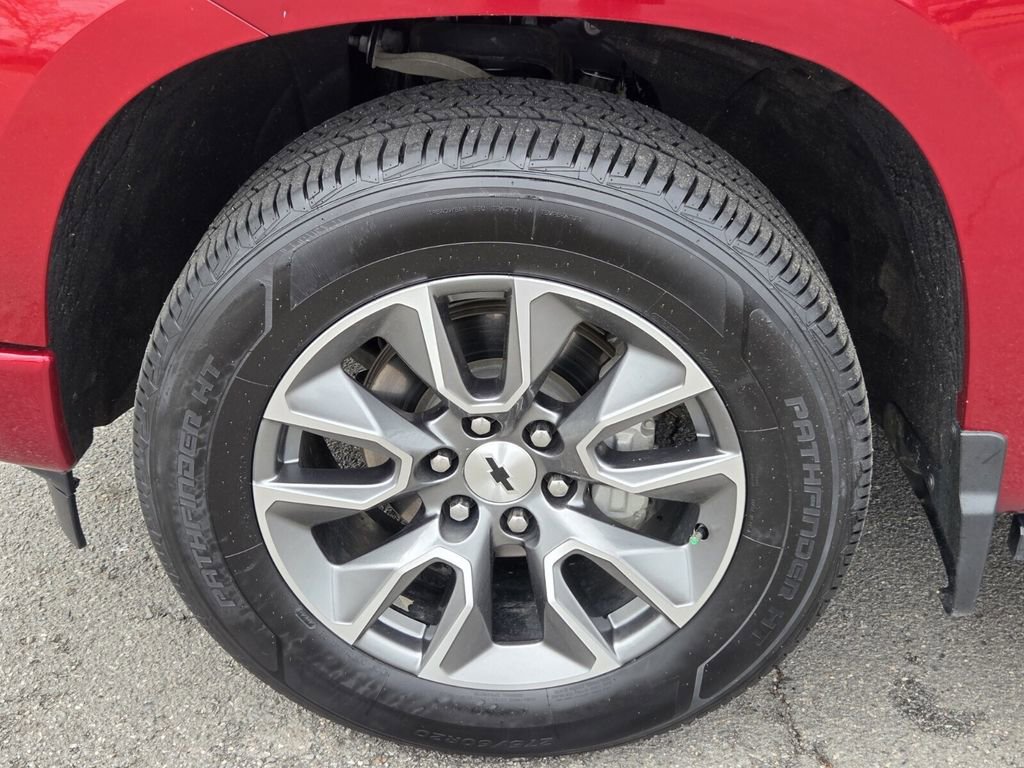Used 2024 Chevrolet Silverado 1500 RST image 16