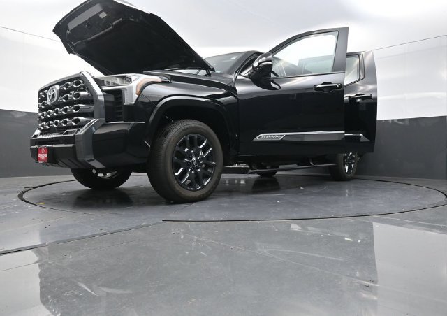 Used 2026 Toyota Tundra Platinum AWD/4WD image 41