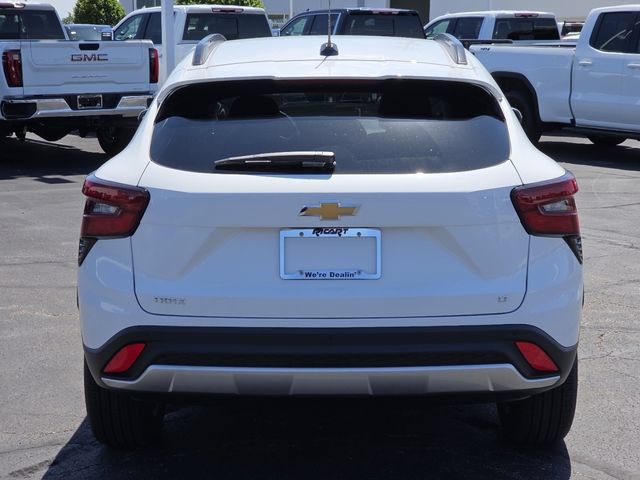 New 2026 Chevrolet Trax LT w/ Driver Confidence Package FWD image 20
