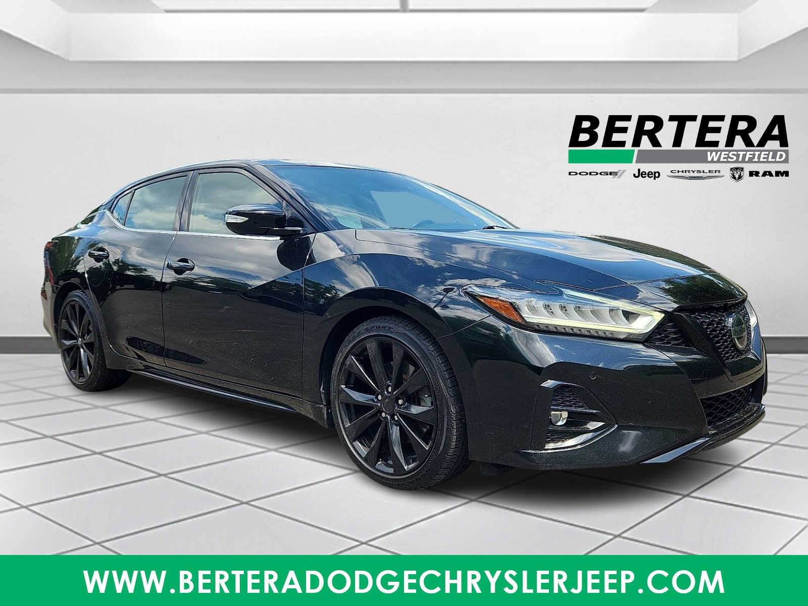 Used 2021 Nissan Maxima SR w/ Sport Mat Group